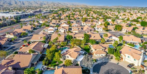 17002 32 Way, Phoenix AZ 85018-3973 exterior