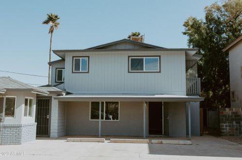 2221 27th St, Phoenix AZ 85008-4924 exterior