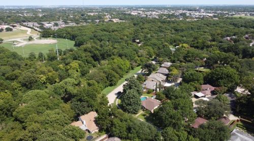 418 Country Vw Ln, Garland TX 75043-5608 exterior