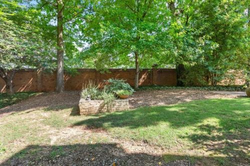 5426 Brooke Farm Dr, Atlanta GA 30338-3151 exterior