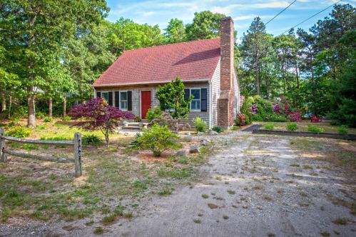 40 Fairview Ave, Eastham MA  02642-2239 exterior