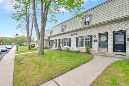 157 Corey Colonial, Agawam MA 01001-2757 exterior