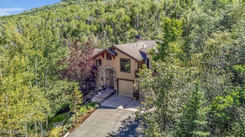 3341 Buckboard Dr, Park City UT 84098-5304 exterior