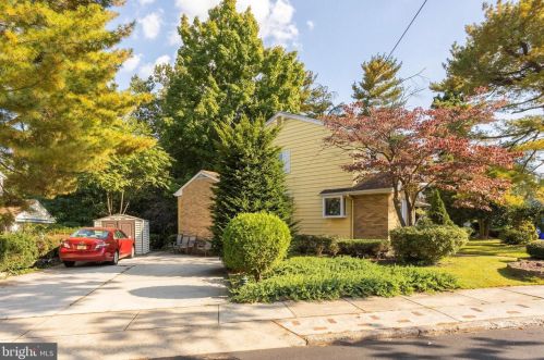 138 Maple St, West Deptford, NJ 08096-1837