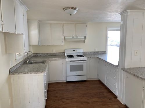 16 Presbrey Ave, Taunton MA 02780-3115 exterior