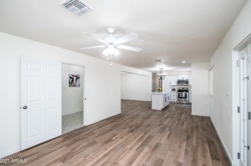 601 Euclid Ave, Phoenix AZ  85042-7622 exterior