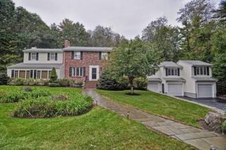 250 Stratford Rd, Needham, MA 02492-1433