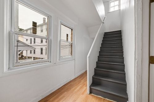 95 Harrison St, Worcester MA 01604-4215 exterior