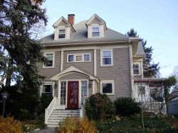 166 Oakleigh Rd, Newton, MA 02458-2224