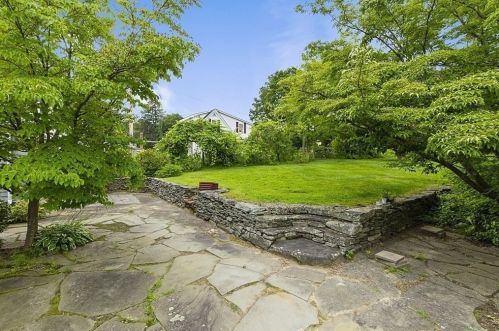 87 Gardner St, Groveland MA 01834-1141 exterior