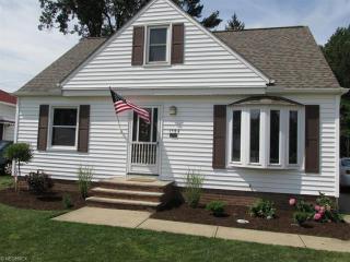 1584 Rush Rd, Willowick OH  44092-1556 exterior