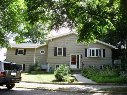 71 Hazelhurst Ave, Newton, MA 02465-1342