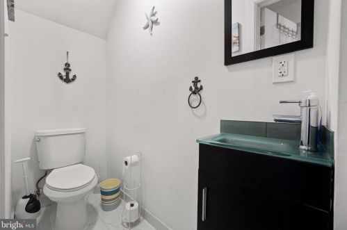 126 Carpenter St, Belleville NJ 07109-1456 exterior