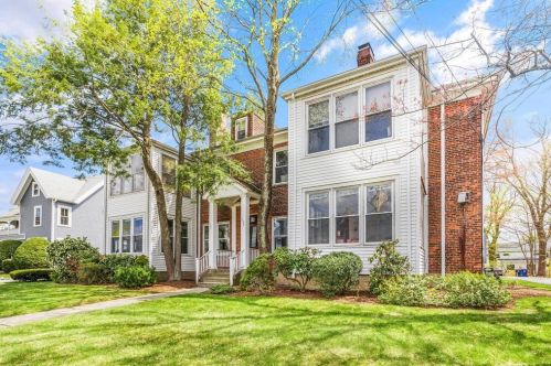 314 Newtonville Ave, Newton, MA 02460-2049