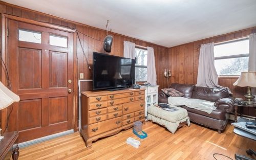 29 Scenic Dr, Worcester MA 01602-2223 exterior