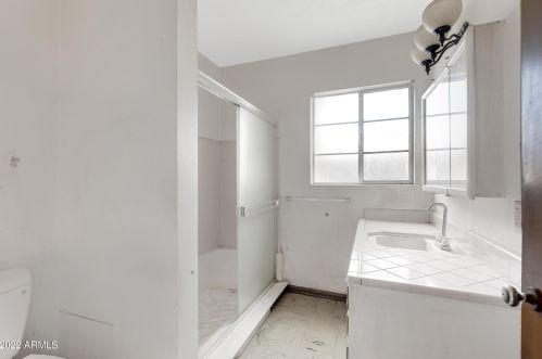 4122 Edgemont Ave, Phoenix AZ 85035-1715 exterior