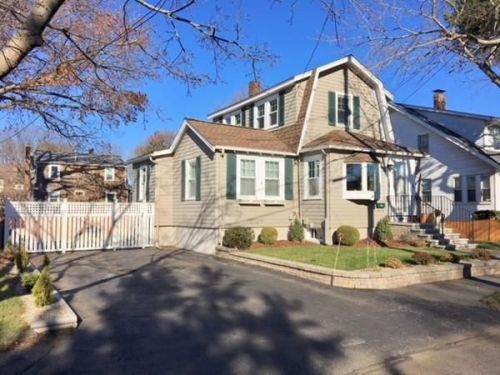 22 Bittern Rd, Quincy, MA 02169-2620