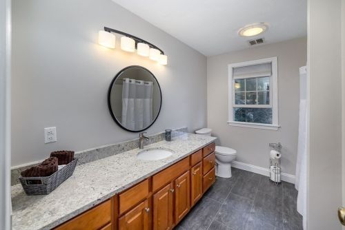 27 Stop Riv Rd, Norfolk MA 02056-1171 exterior