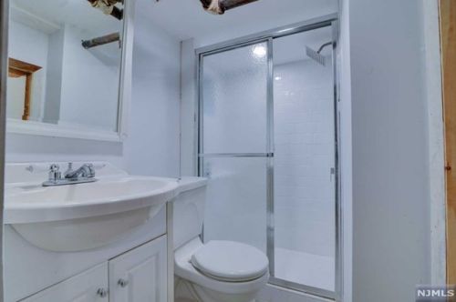 328 Joralemon St, Belleville NJ  07109-2167 exterior