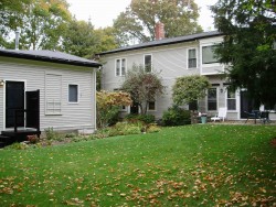 119 Elgin St, Newton, MA 02459-2301