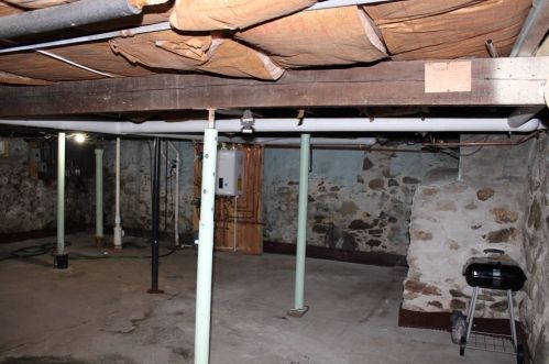 52 Kenneth St, Lawrence MA 01843-2717 exterior