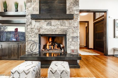 2424 Iron Mtn Dr, Park City UT 84060-6559 exterior