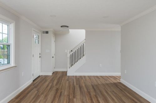 142 Donnellan Cir, Weymouth MA 02191-1762 exterior