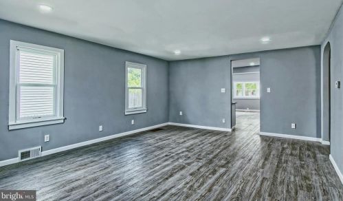 711 Columbia Blvd, West Deptford NJ  08063-1307 exterior