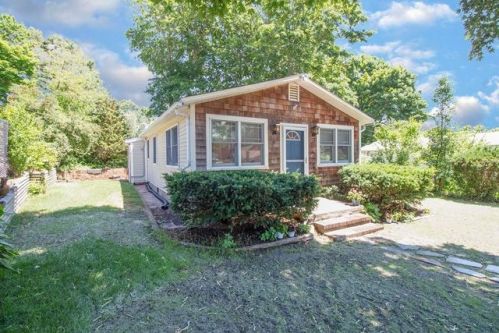 27 Theatre Colony Way, Plymouth MA  02360-2035 exterior