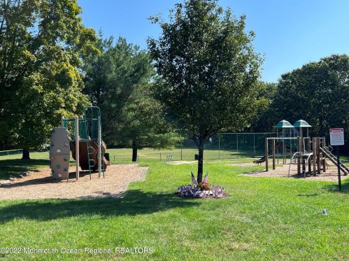 710 Bluebell Dr, Jackson Twp NJ  08527-4113 exterior