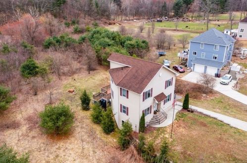 23 Russellville Rd, Montgomery MA 01085-1187 exterior