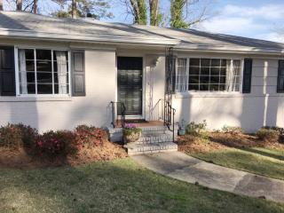 725 Crest Ln, Birmingham AL  35209-6649 exterior