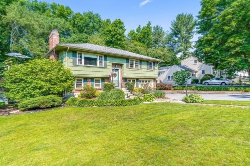78 Butternut Ln, Methuen, MA 01844-1942