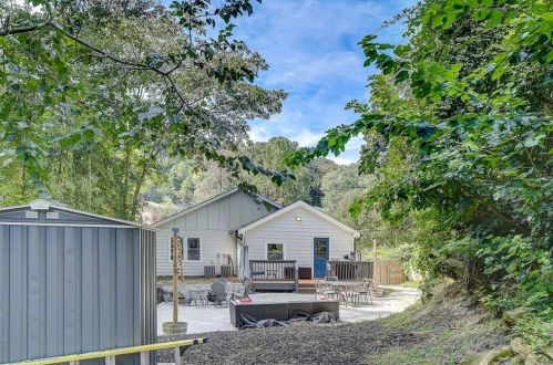 99 Holly Rd, Atlanta GA 30314-2002 exterior