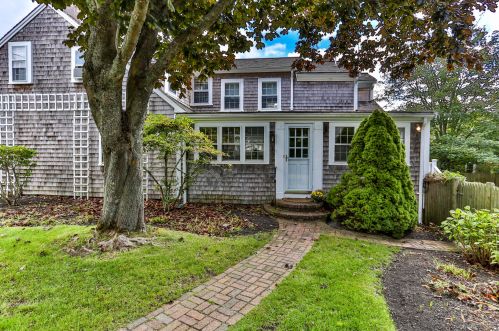 156 Chatham Bars Ave, Chatham MA 02633-2343 exterior