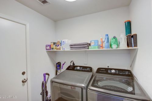 17806 13 Pl, Phoenix AZ 85014-1119 exterior