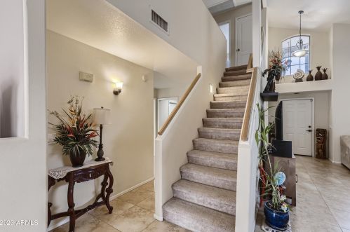 17847 13th St, Phoenix, AZ 85022-1201