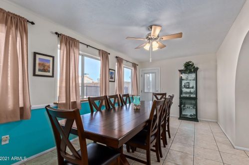 3736 Charter Oak Rd, Phoenix AZ 85032-7452 exterior