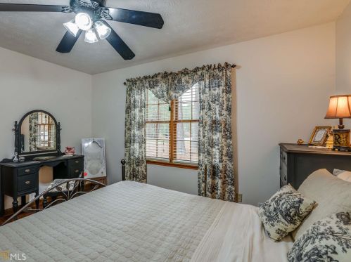 10 Kerrie Ct, Stockbridge GA 30281-5821 exterior