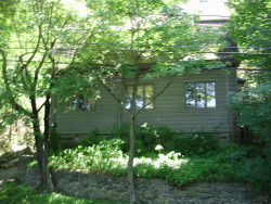 292 Austin St, Newton, MA 02465-2502