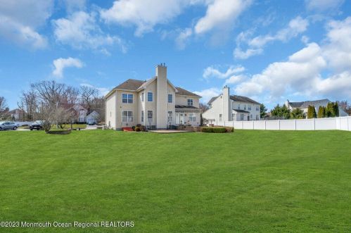 111 Picadilly Dr, Jackson Twp NJ  08527-1290 exterior