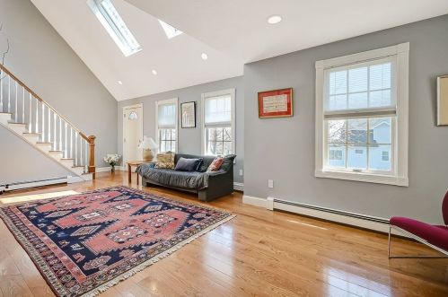 2 Trevor Ln, Worcester MA  01605-1081 exterior