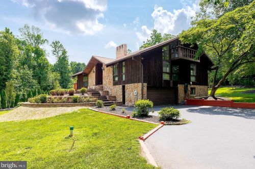 112 Avondale Ct, West Deptford, NJ 08051-1651