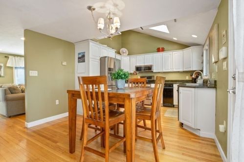 484 Essex St, Weymouth MA 02188-3501 exterior