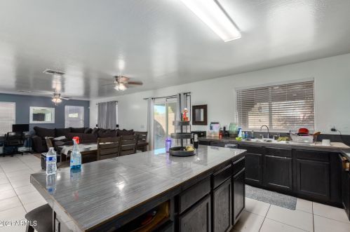 2425 65 Dr, Phoenix AZ 85043-1950 exterior