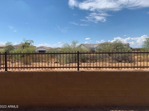 21926 61 St, Phoenix AZ 85035-1601 exterior