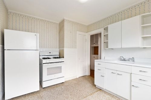 13 Edith St, Arlington MA 02474-8820 exterior