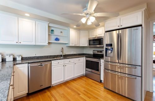 14 Sharps Dr, Plymouth, MA 02360-1454