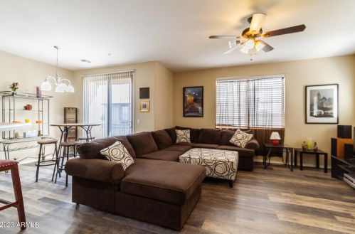 1516 80th Dr, Phoenix AZ  85043-1111 exterior