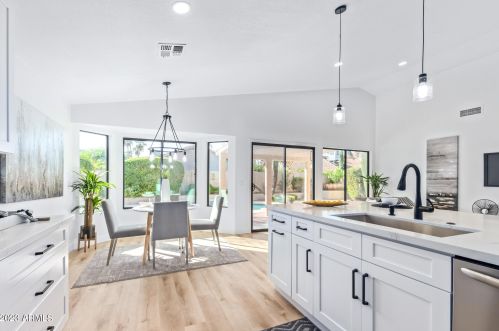 19448 36th St, Phoenix AZ  85050-3941 exterior